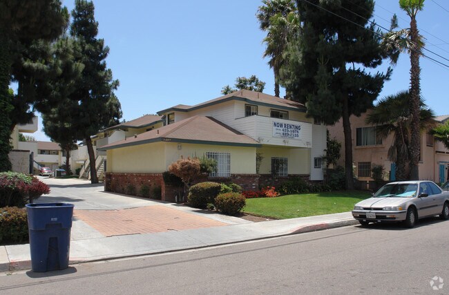 Foto del edificio - 1407 Hemlock Ave