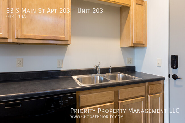 Building Photo - Stylish Urban Loft Unit 203, Downtown Harr...