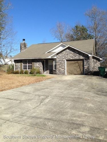 Primary Photo - 309 Camelot Dr
