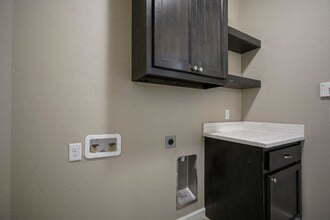 Building Photo - 1120 Garrett Farm Rd