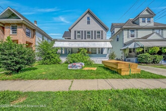 Building Photo - 2528 Boulevard Ave