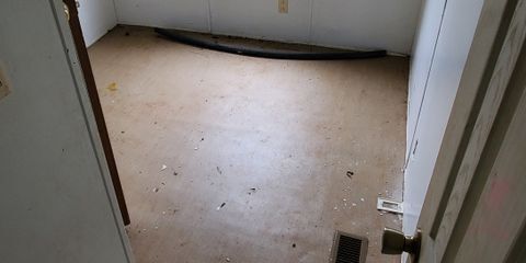 Foto del edificio - 8364 Cedar St