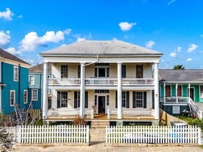 Building Photo - 1524 Mechanic St