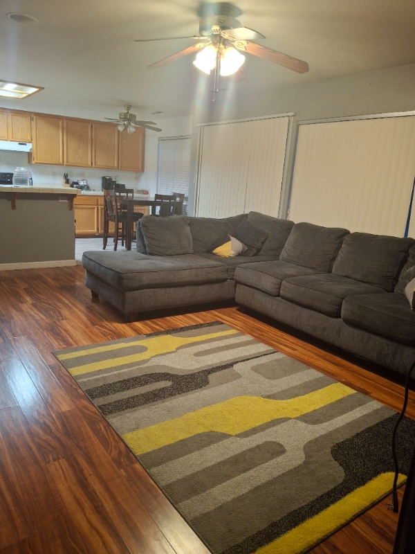 Building Photo - 4952 Ridgeview Dr