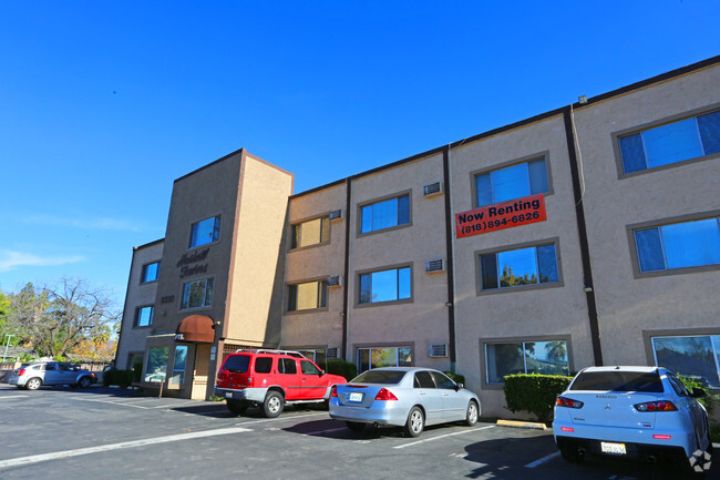 Building Photo - Haskell Towers