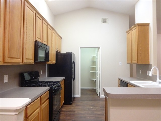 Foto del edificio - 32107 Archer Park