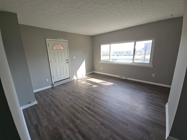 Sala de estar - 319 Baum St