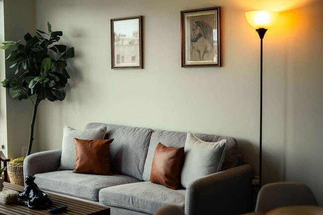 Building Photo - 1229 W 1st Ave