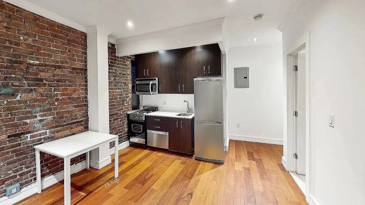Foto del edificio - 120 E 4th St