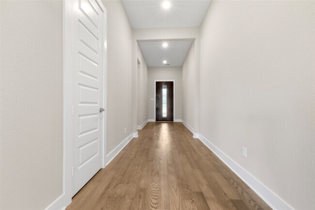 Foto del edificio - 24815 Pavonia Lake Ln