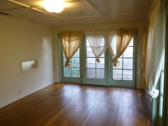 Foto del edificio - 1153 Arcadian Ave