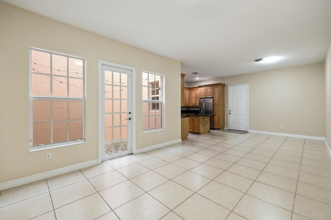 Foto del edificio - 810 NW 83rd Ln