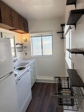 Building Photo - 1224 E St