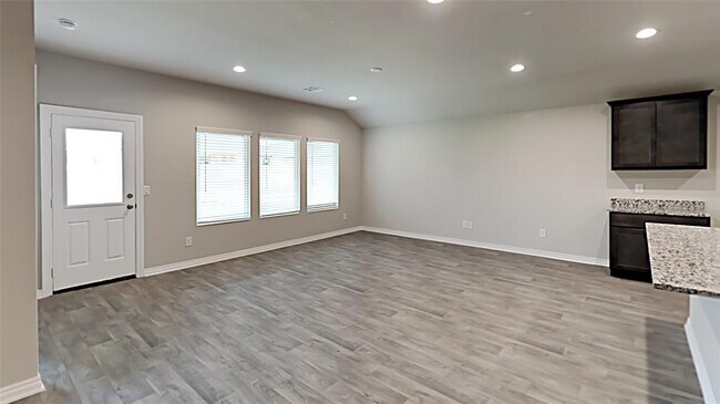 Foto del edificio - 4221 Moonlight Rd