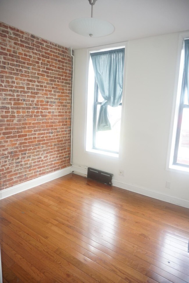 Foto del edificio - 470 Myrtle Ave