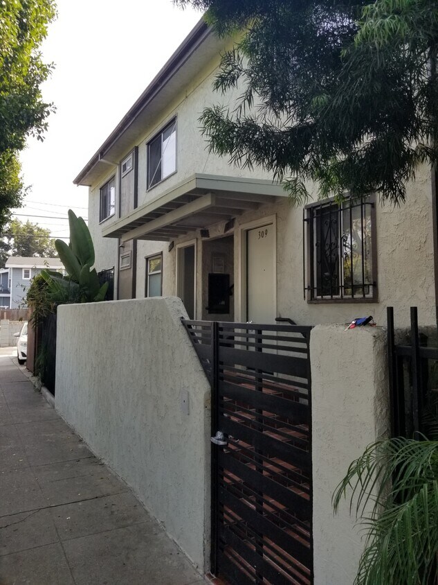 Primary Photo - 317 7th Ave