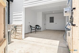 Building Photo - 723 Meiomi Dr