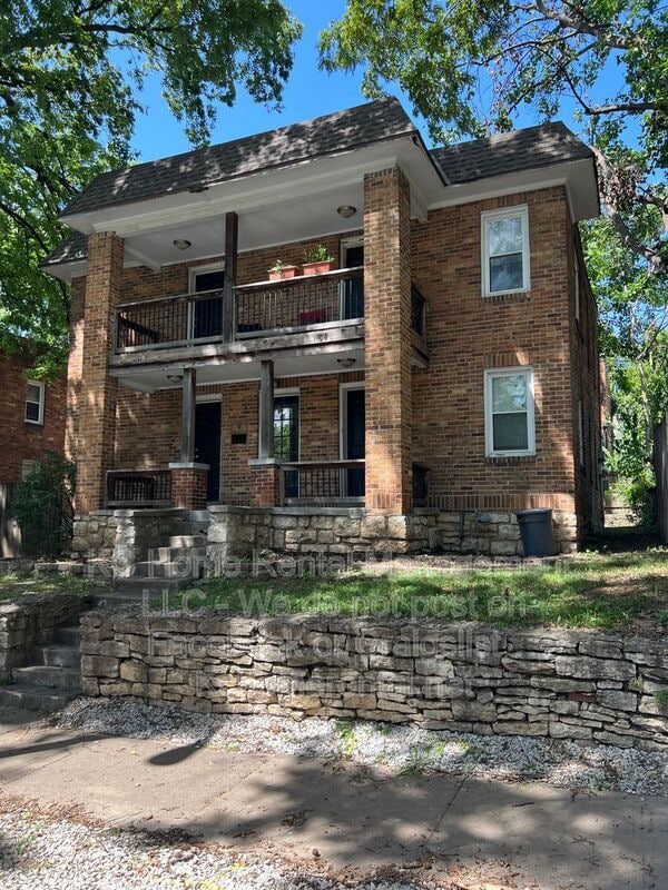 Building Photo - 1110 W 41st Terrace