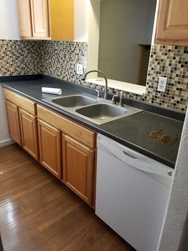 Foto del edificio - 9797 E Peakview Ave
