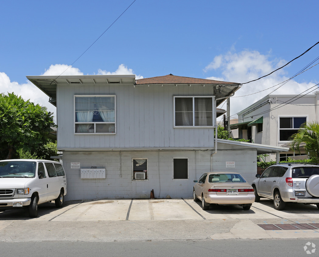 Building Photo - 2920 Kaimuki Ave