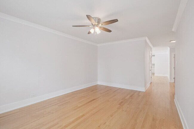 Foto del edificio - 1631 Monroe St