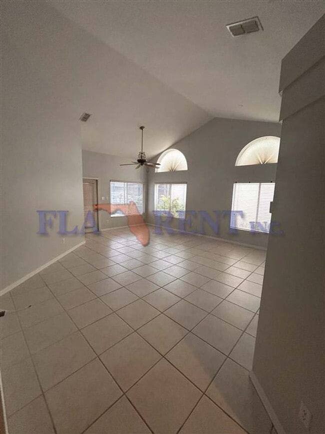 Photo - * APPLICATION PENDING. DO NOT APPLY! *2Bed 2Bath with Bonus Room Golf Villa located in Winter S... House