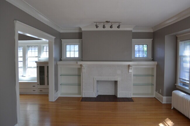 Foto del edificio - 3942 N Farwell Ave