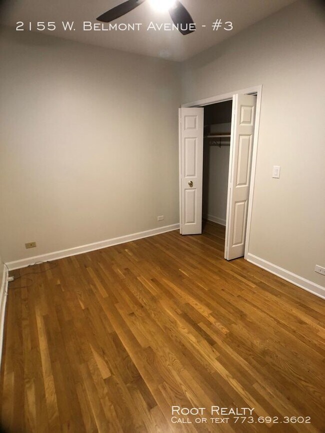 Foto del edificio - 2155 W Belmont Ave