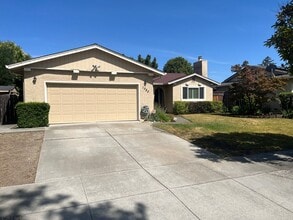 Building Photo - 1080 Maraschino Dr