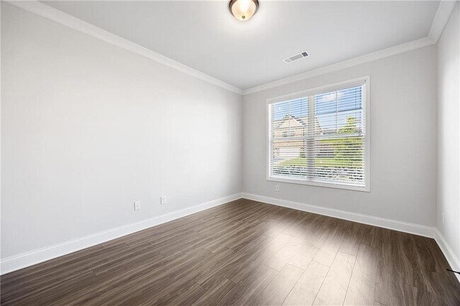 Foto del edificio - 130 Logan Pass Dr