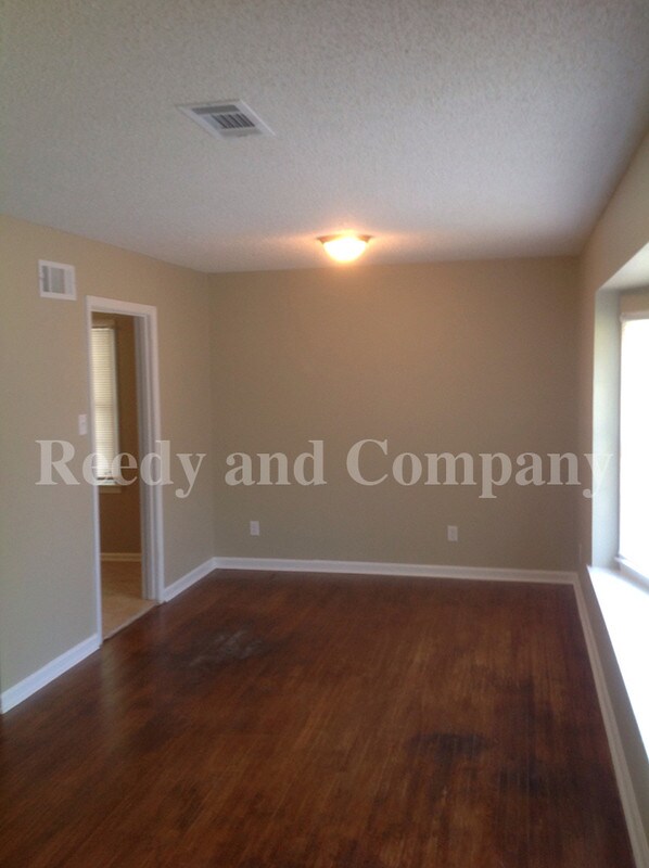 Building Photo - 868 Richland Dr