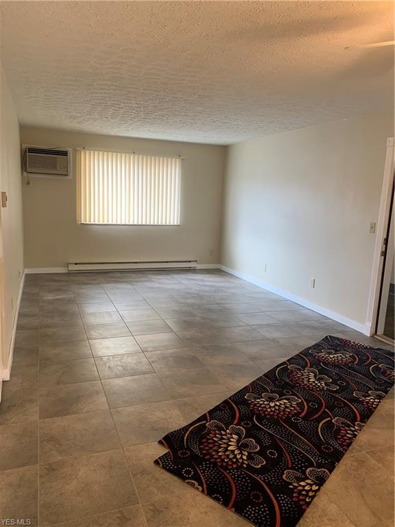 Building Photo - 3695 Indian Run Dr