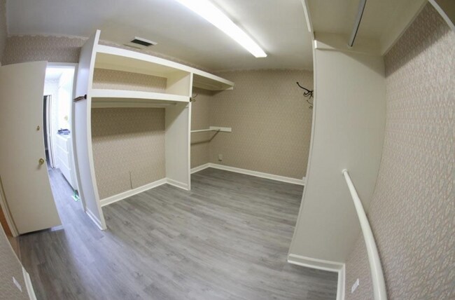 Foto del edificio - 2500 NE 10th St