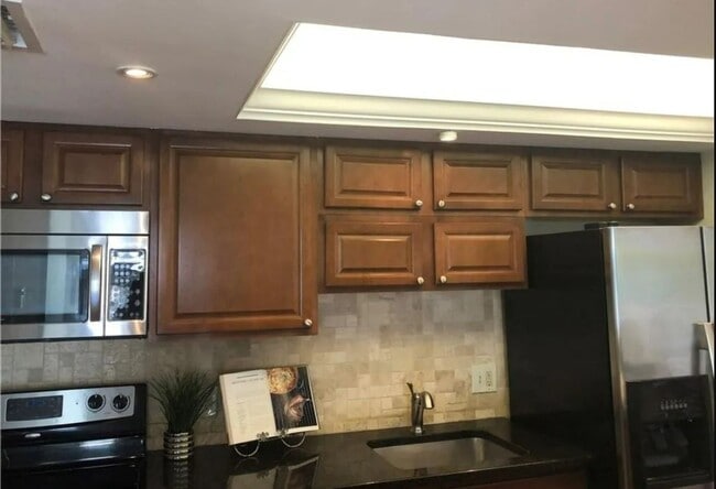 Building Photo - ***CONDO FOR RENT AT GLADES GOLF AND COUNT...