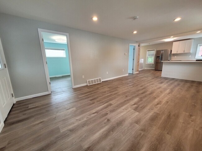 Foto del edificio - 1719 N Division St