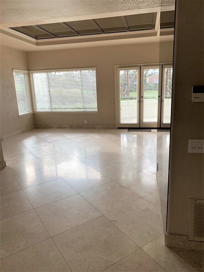 Building Photo - 78 Tennis Villas Dr