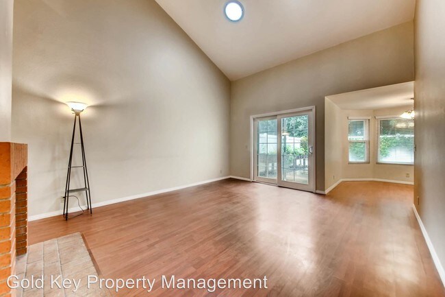 Building Photo - 2286 Manzana Way