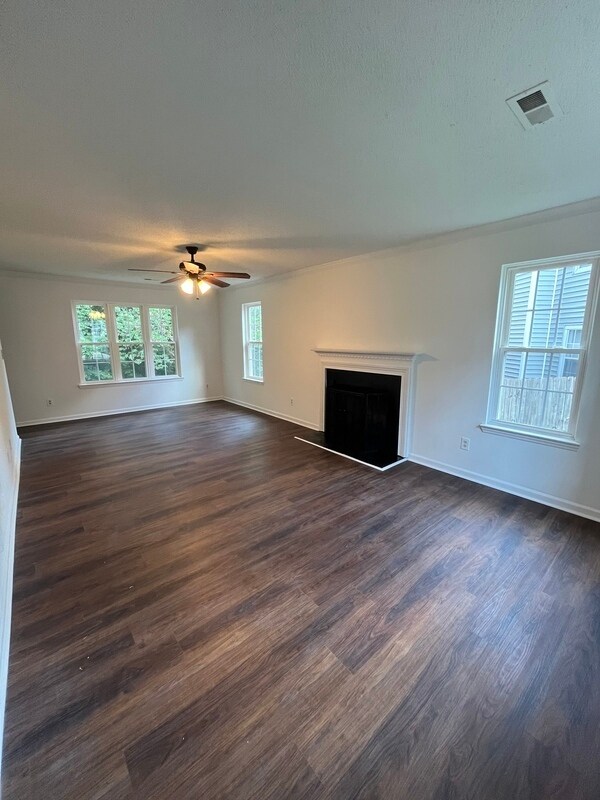 Foto del edificio - 5906 Black Bear Ct
