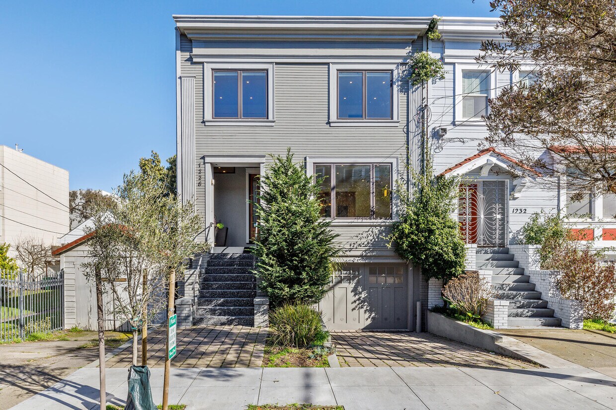 Primary Photo - 1228 Funston Ave