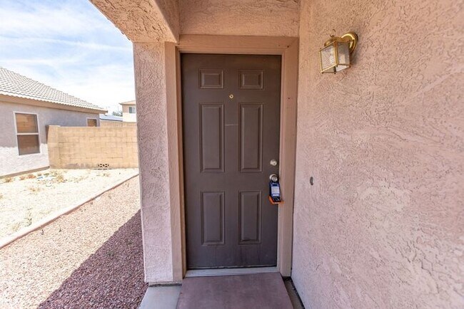 Building Photo - 12622 W Corrine Dr
