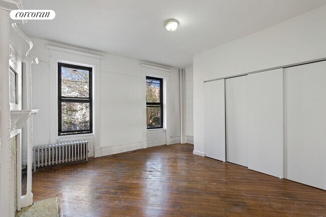 Building Photo - 231 Decatur St