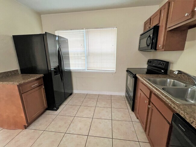 Building Photo - 465 56th St N