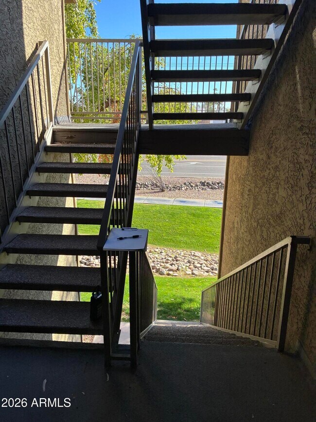 Foto del edificio - 200 E Southern Ave