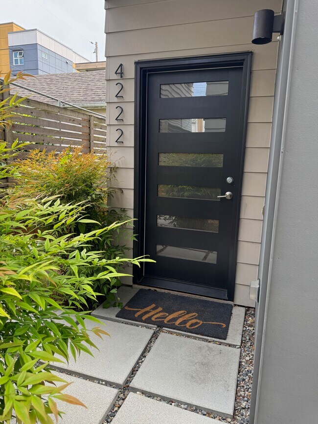 Foto del edificio - 4222 Linden Ave N