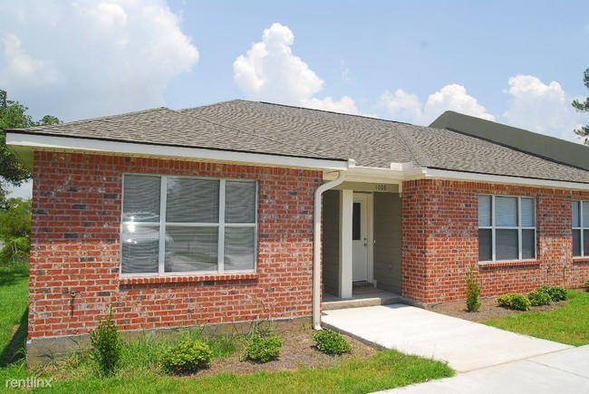 2 br, 1 bath Duplex - 1008 31st St - Townhouse for Rent in Gulfport, MS ...