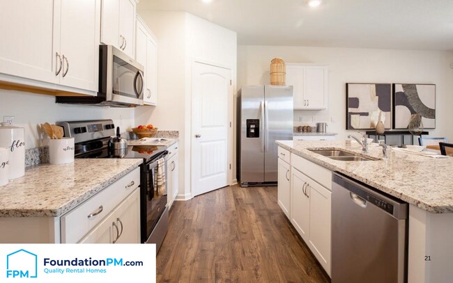 Foto del edificio - 7911 Hickory Meadow Rd