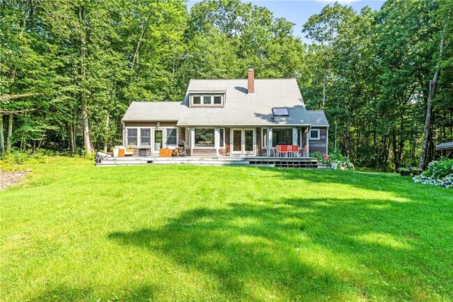 Building Photo - 45 S Killingly Rd