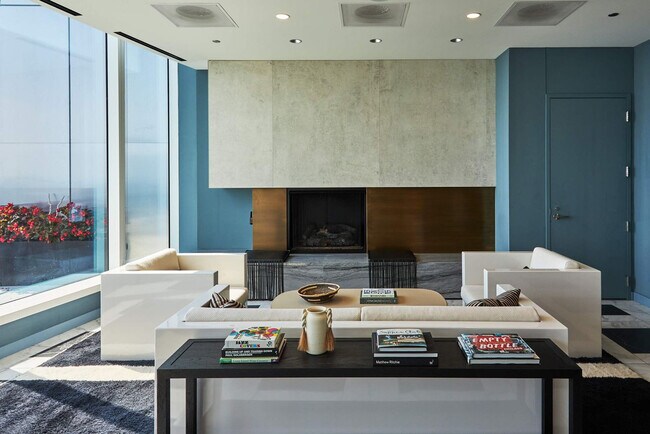 Building Photo - 1000 S Michigan Ave