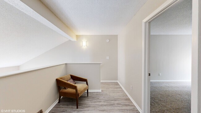 Foto del edificio - The Vale Apartments and Townhomes