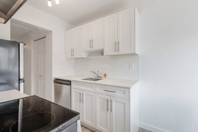 Photo du bâtiment - 254 E 12th Ave